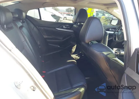 2016 Nissan Maxima 3.5 Sl z USA, uszkodzony, nr VIN 1N4AA6AP7GC414231